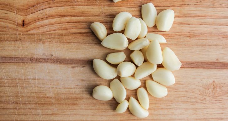 6 Foods That Can Help You Look 10 Years Younger