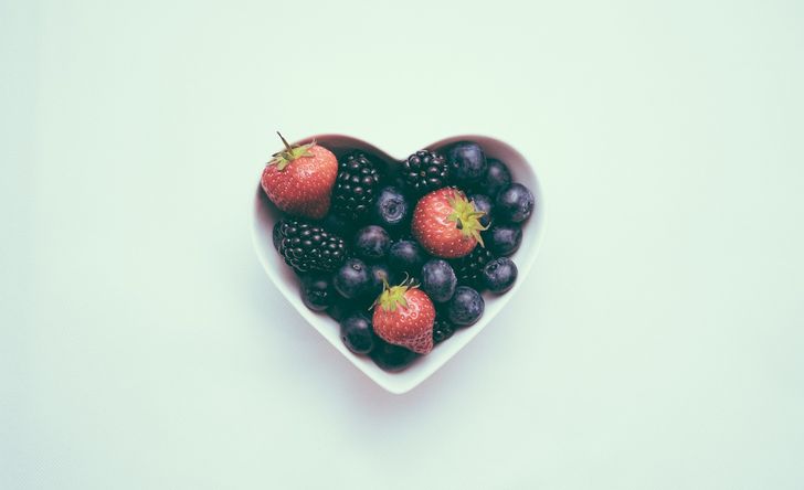 6 Foods That Can Help You Look 10 Years Younger