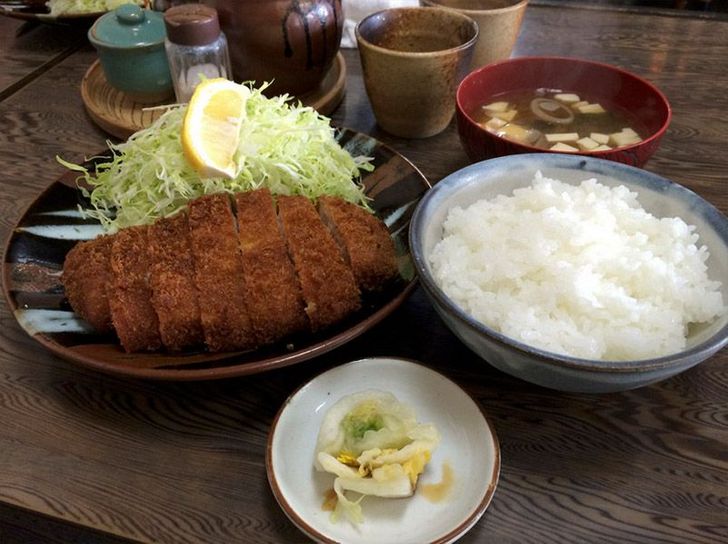 6 Food Habits That Help Japanese Women Stay Slim