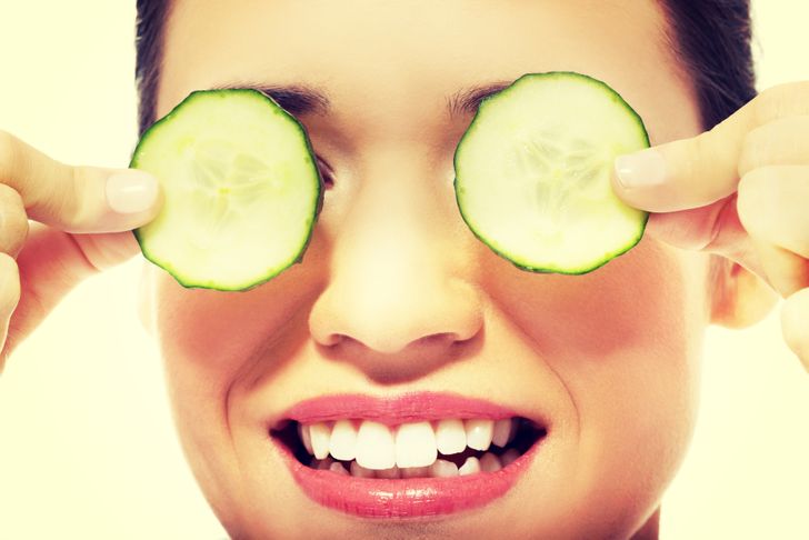 6 Natural Products to Help Your Skin Stay Forever Young