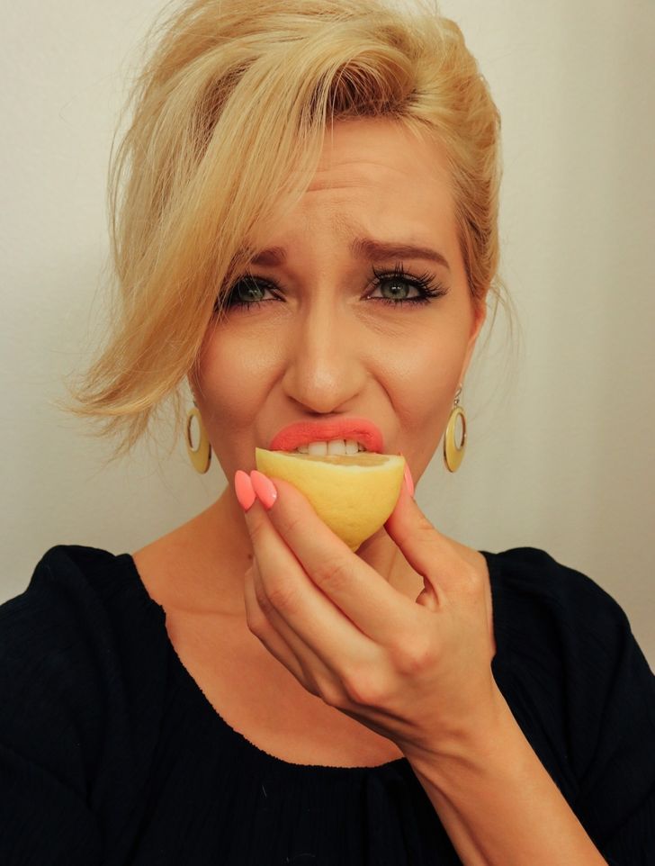 If You Suffer From a Dry Mouth, Here Are 7 Ways to Help You